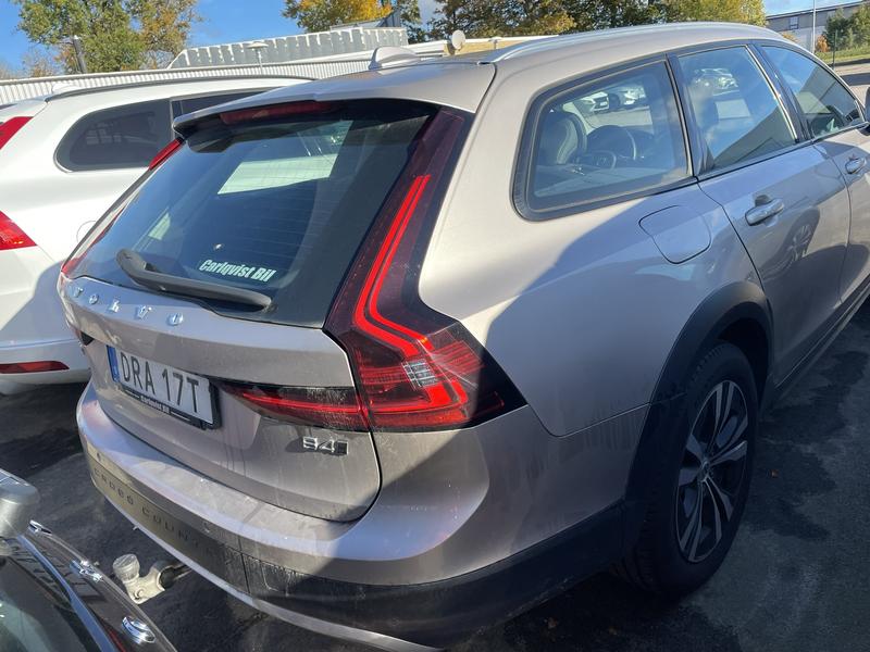 Volvo V90 Cross Country