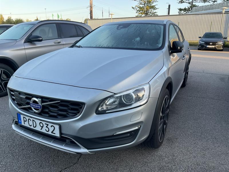 VOLVO V60 CROSS COUNTRY