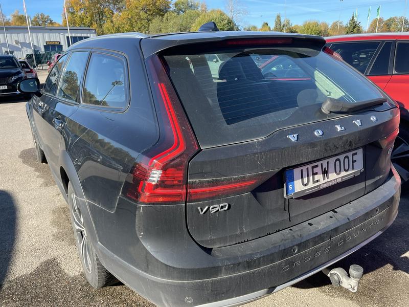 Volvo V90 Cross Country