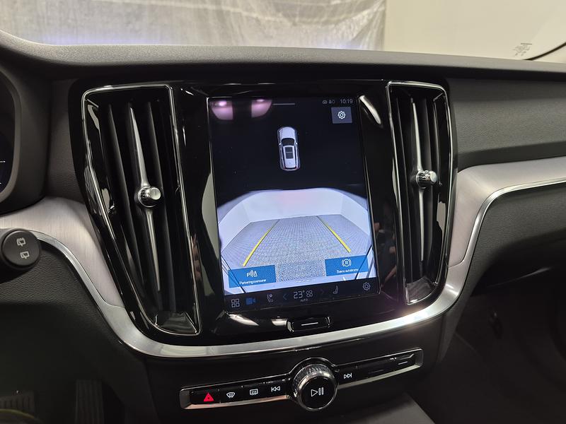 VOLVO V60 T6