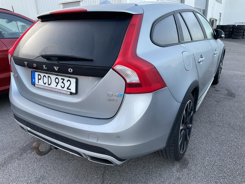VOLVO V60 CROSS COUNTRY
