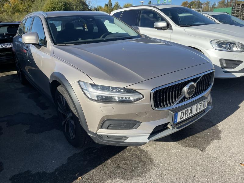 Volvo V90 Cross Country