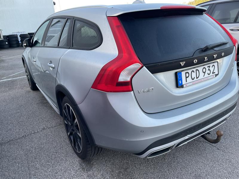 VOLVO V60 CROSS COUNTRY