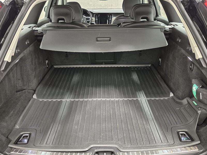 VOLVO V90 AWD
