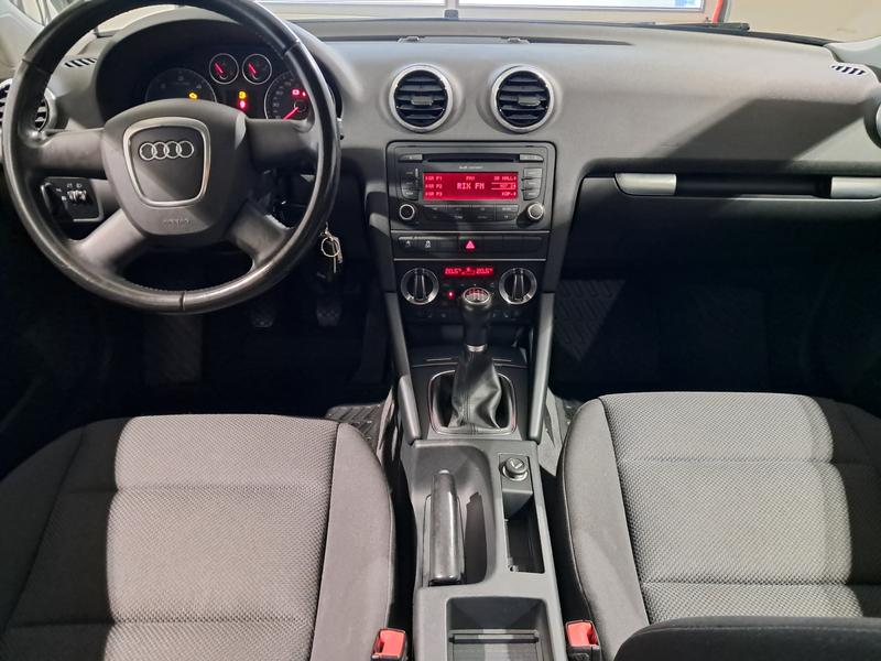 AUDI             A3