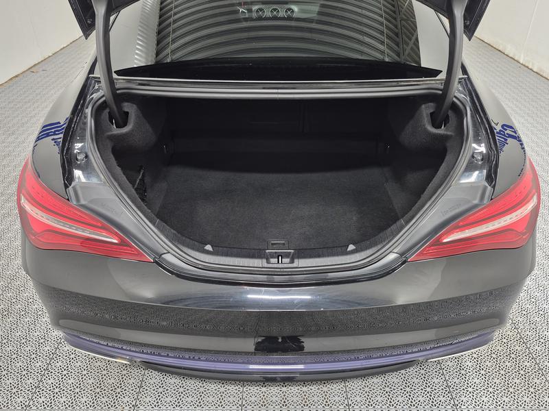 MERCEDES CLA 250