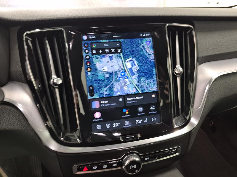 VOLVO V60 T6