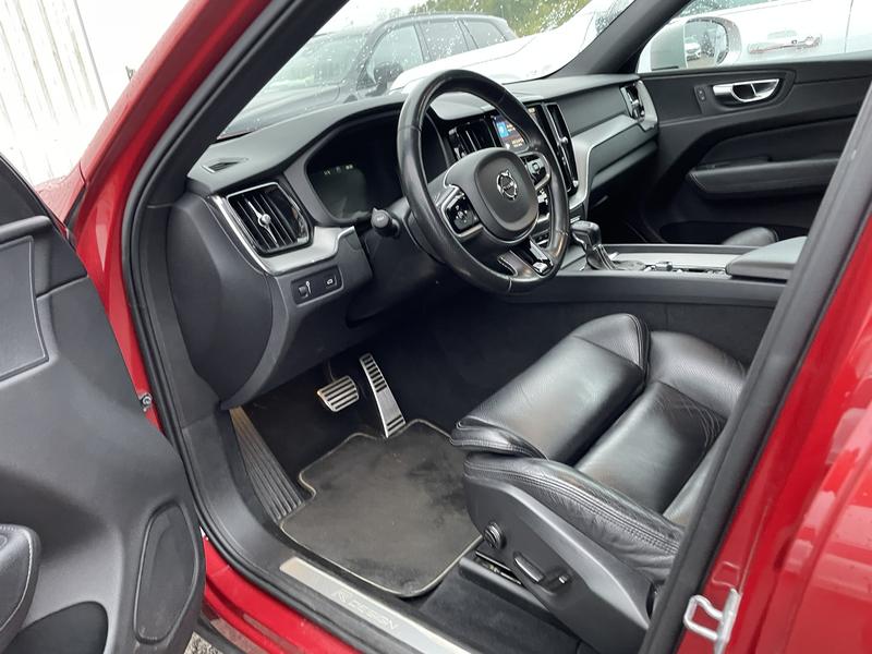 VOLVO XC60 AWD