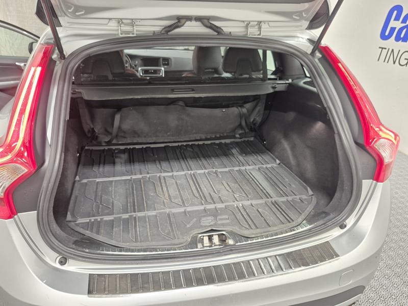 VOLVO V60 CROSS COUNTRY