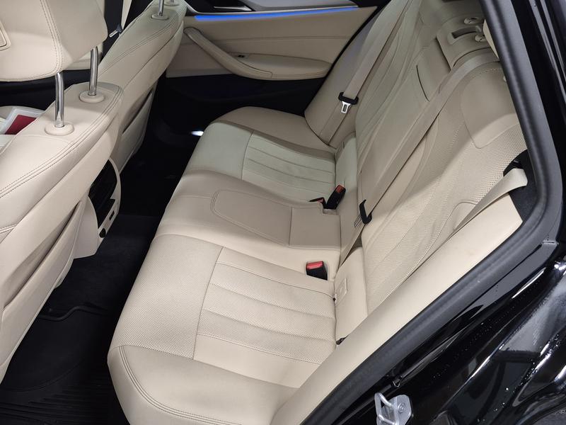BMW 530E