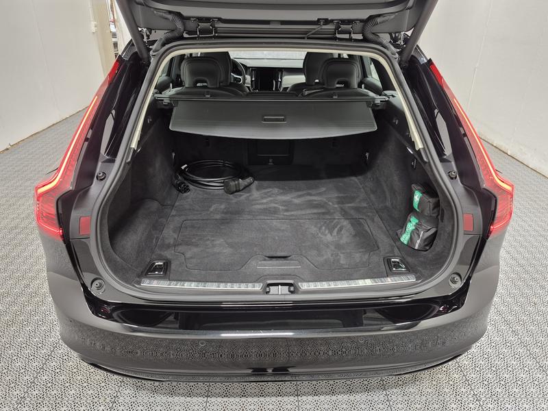 VOLVO V90 T6