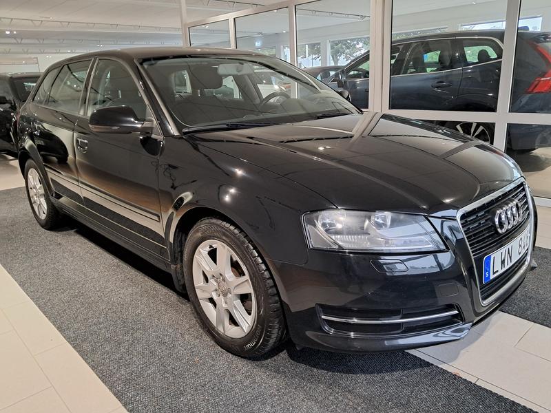 AUDI             A3
