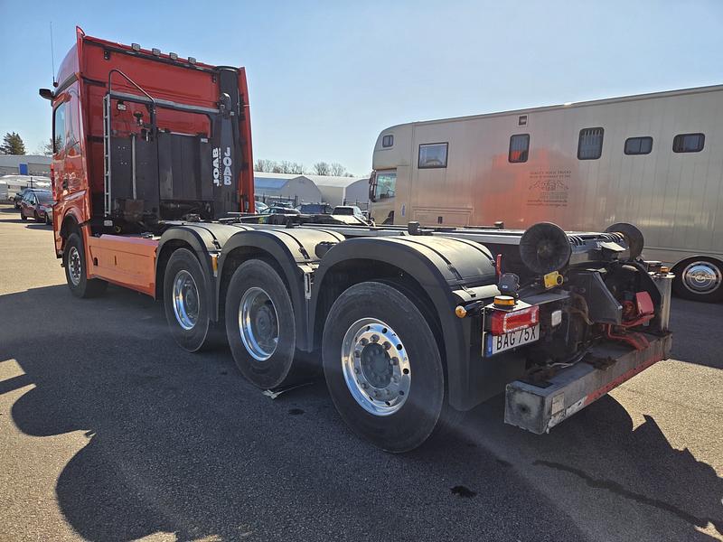MERCEDES-BENZ AROCS 3758