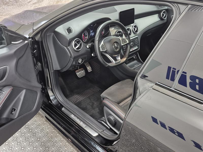 MERCEDES CLA 250