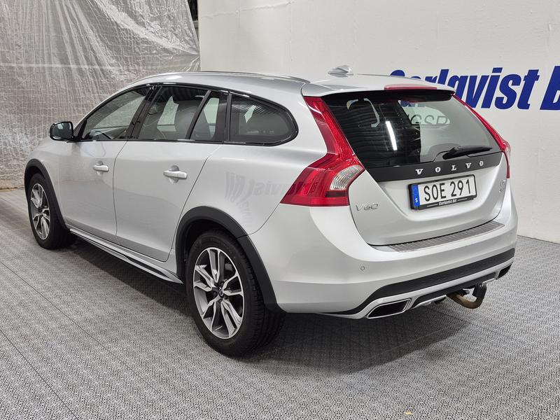VOLVO V60 CROSS COUNTRY